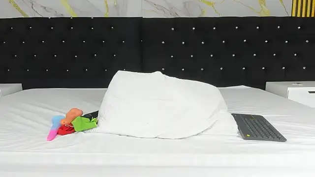 Snapshot of VanessaHard_as chatting on March 24, 2026, 8:09 pm VanessaHard as online show from March 24, 2026, 8:09 pm