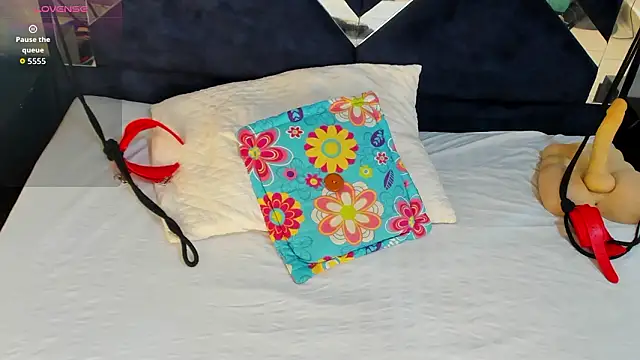 VanessaHard as online show from February 4, 2026, 7:42 pm