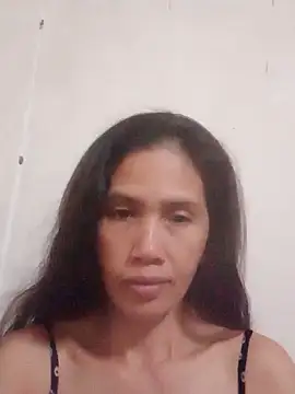 Sweet-n-HotCandy online show from May 17, 2026, 5:51 am