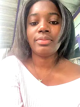Snapshot of Annia_DH chatting on October 5, 2025, 6:31 pm Annia DH online show from October 5, 2025, 6:31 pm