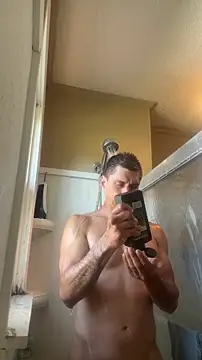 SlimSexxxy69 online show from April 24, 2026, 1:24 pm