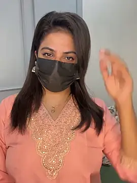 Snapshot of best_couple19 chatting on March 31, 2026, 8:11 pm best couple19 online show from March 31, 2026, 8:11 pm