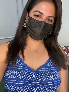 Snapshot of best_couple19 chatting on March 22, 2026, 6:53 pm best couple19 online show from March 22, 2026, 6:53 pm