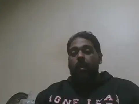 elpoop7305 online show from November 5, 2025, 10:35 pm