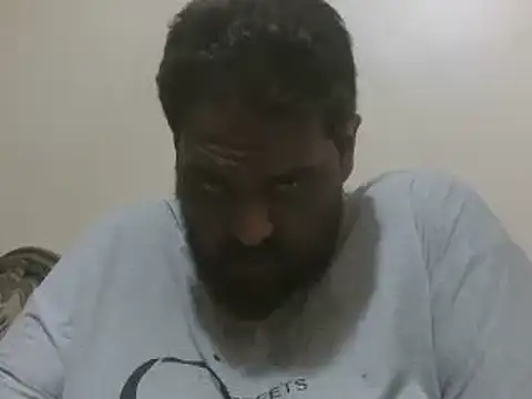 elpoop7305 online show from November 12, 2025, 11:30 pm