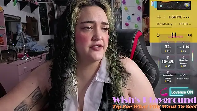 Snapshot of nevermakeawish chatting on October 18, 2025, 12:12 am nevermakeawish online show from October 18, 2025, 12:12 am