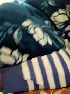 INTERNATIONAL0001 online show from November 22, 2025, 10:41 pm