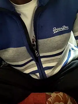 INTERNATIONAL0001 online show from November 10, 2025, 12:43 pm