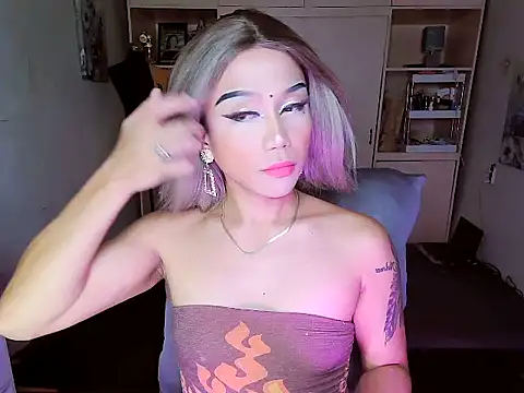 Snapshot of YourNikkieXxx chatting on October 20, 2025, 3:34 pm YourNikkieXxx online show from October 20, 2025, 3:34 pm