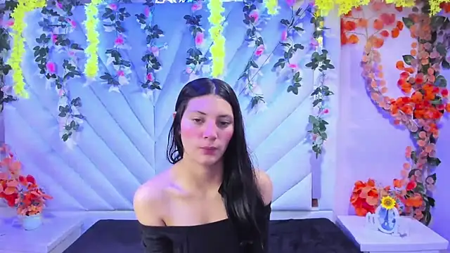 Snapshot of _Luna_Bennett chatting on September 24, 2025, 12:44 pm Luna Bennett online show from September 24, 2025, 12:44 pm