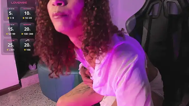 Snapshot of chubby_sexy_ chatting on November 9, 2025, 12:31 pm chubby sexy online show from November 9, 2025, 12:31 pm