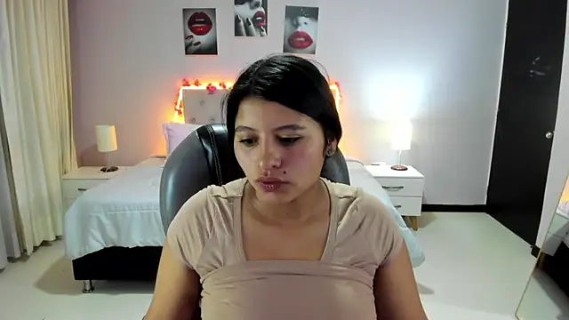 Miss Cataleya   online show from May 21, 2026, 11:29 am