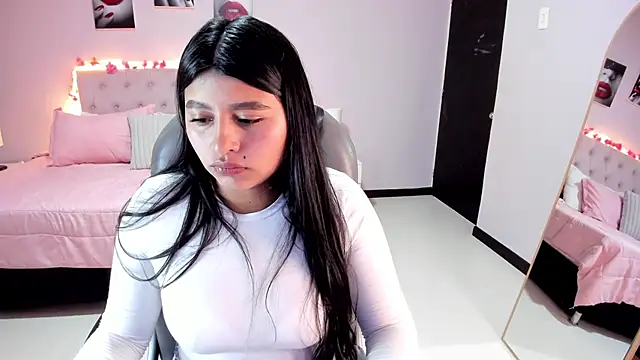 Miss Cataleya   online show from May 25, 2026, 12:37 pm