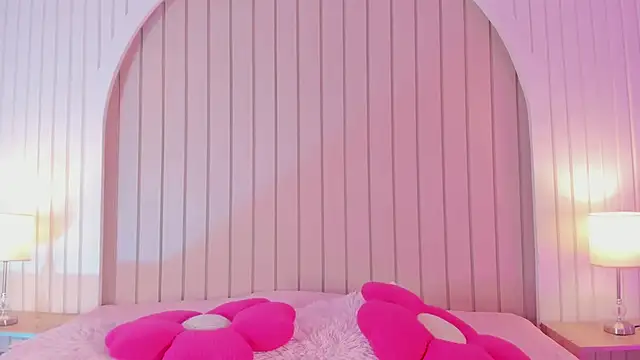 Snapshot of ameliiaa_smith chatting on March 18, 2026, 8:53 pm ameliiaa smith online show from March 18, 2026, 8:53 pm