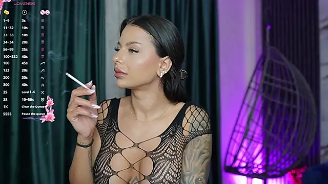 Snapshot of Spicy_Maple chatting on September 10, 2025, 8:19 pm Spicy Maple online show from September 10, 2025, 8:19 pm