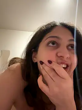 DreamThickCouple online show from November 26, 2025, 10:10 pm