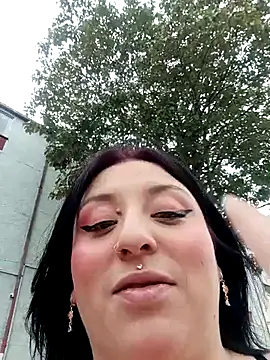 megan fox5 online show from October 30, 2025, 3:42 pm