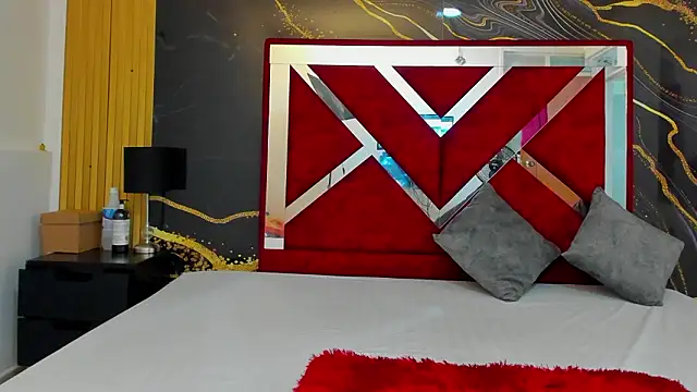 Snapshot of VioletRose_as chatting on February 3, 2026, 8:14 pm VioletRose as online show from February 3, 2026, 8:14 pm