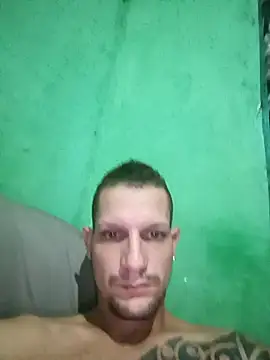 renanvalentim online show from March 23, 2026, 7:25 pm