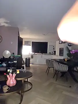 Snapshot of Melody1600 chatting on April 8, 2026, 8:54 pm Melody1600 online show from April 8, 2026, 8:54 pm