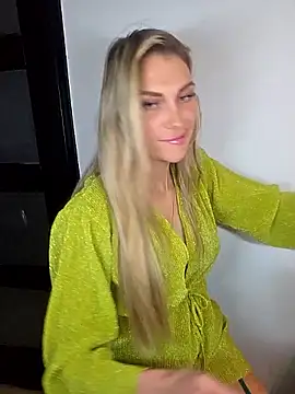 Snapshot of Melody1600 chatting on March 15, 2026, 11:12 pm Melody1600 online show from March 15, 2026, 11:12 pm