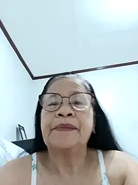 Snapshot of Sweet-Lita50 chatting on May 6, 2026, 11:31 pm Sweet-Lita50 online show from May 6, 2026, 11:31 pm