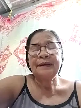Snapshot of Sweet-Lita50 chatting on April 17, 2026, 5:32 am Sweet-Lita50 online show from April 17, 2026, 5:32 am