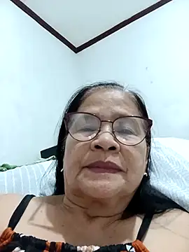 Snapshot of Sweet-Lita50 chatting on February 28, 2026, 4:23 am Sweet-Lita50 online show from February 28, 2026, 4:23 am