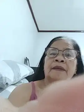 Snapshot of Sweet-Lita50 chatting on May 14, 2026, 2:19 am Sweet-Lita50 online show from May 14, 2026, 2:19 am