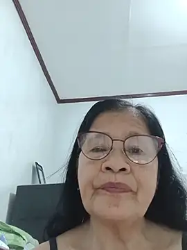 Snapshot of Sweet-Lita50 chatting on May 18, 2026, 4:07 am Sweet-Lita50 online show from May 18, 2026, 4:07 am