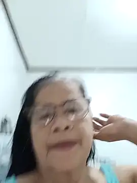 Snapshot of Sweet-Lita50 chatting on April 7, 2026, 10:28 am Sweet-Lita50 online show from April 7, 2026, 10:28 am