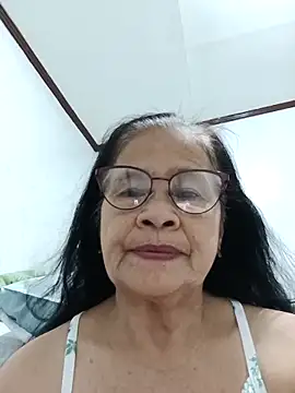 Snapshot of Sweet-Lita50 chatting on April 5, 2026, 10:11 am Sweet-Lita50 online show from April 5, 2026, 10:11 am