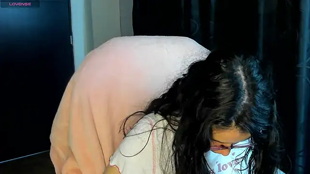 Samantha blow online show from October 19, 2025, 4:04 am