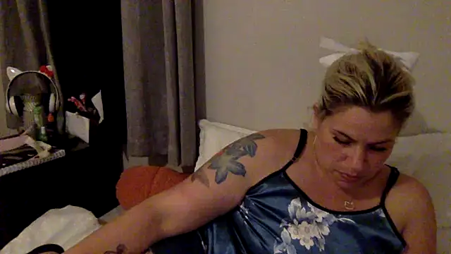 Snapshot of toomuchofafreak chatting on February 15, 2026, 7:51 am toomuchofafreak online show from February 15, 2026, 7:51 am