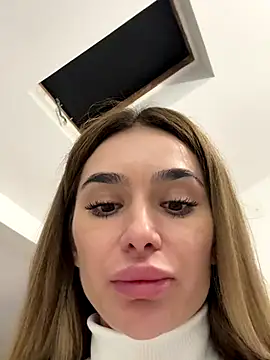 KaseyQuinn  online show from October 3, 2025, 5:25 pm