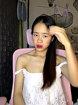 TiNa 04 online show from September 15, 2025, 11:38 pm