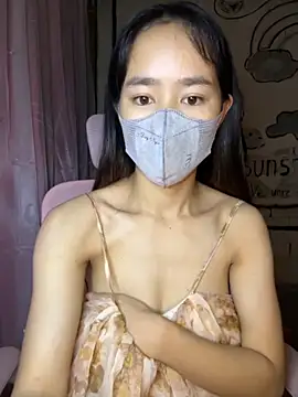 TiNa 04 online show from October 20, 2025, 10:21 pm