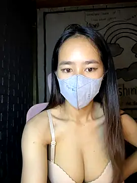 TiNa 04 online show from September 20, 2025, 10:59 pm