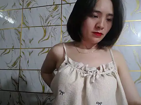 Snapshot of Lyzizi_lovely09 chatting on April 21, 2026, 2:14 am Lyzizi lovely09 online show from April 21, 2026, 2:14 am
