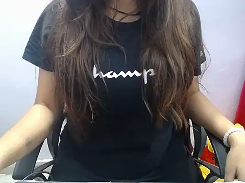 Snapshot of sweetpihu chatting on April 1, 2026, 7:11 pm sweetpihu online show from April 1, 2026, 7:11 pm