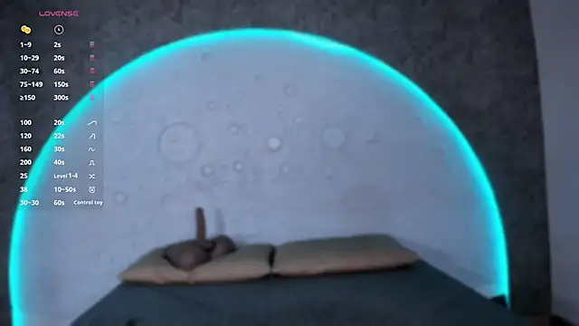 Snapshot of ReinaChloe chatting on March 21, 2026, 4:22 pm ReinaChloe online show from March 21, 2026, 4:22 pm