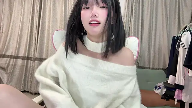 Yiyi-707 online show from October 22, 2025, 11:20 am