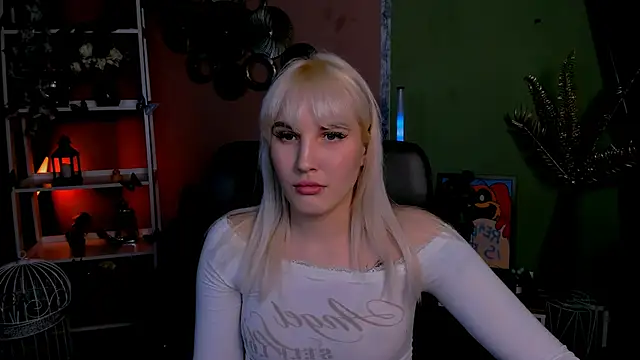 Snapshot of marta_smith chatting on November 17, 2025, 9:41 pm marta smith online show from November 17, 2025, 9:41 pm