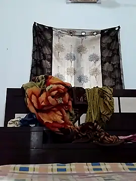 rani8008 online show from May 19, 2026, 2:51 am