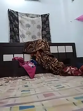 rani8008 online show from May 22, 2026, 3:04 am