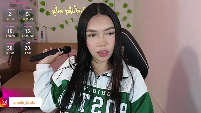 Snapshot of Ameliiaa_tay chatting on September 18, 2025, 11:35 am Ameliiaa tay online show from September 18, 2025, 11:35 am