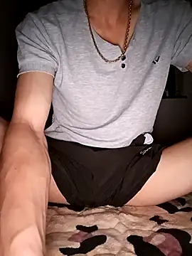 tyteo1010 online show from February 14, 2026, 3:23 pm