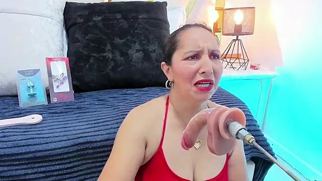 Luna Naughty1 online show from October 18, 2025, 7:16 pm