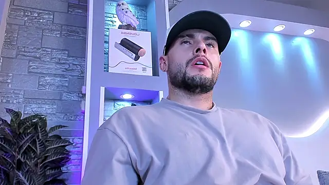 Snapshot of dominic_de_luca chatting on February 13, 2026, 3:50 am dominic de luca online show from February 13, 2026, 3:50 am