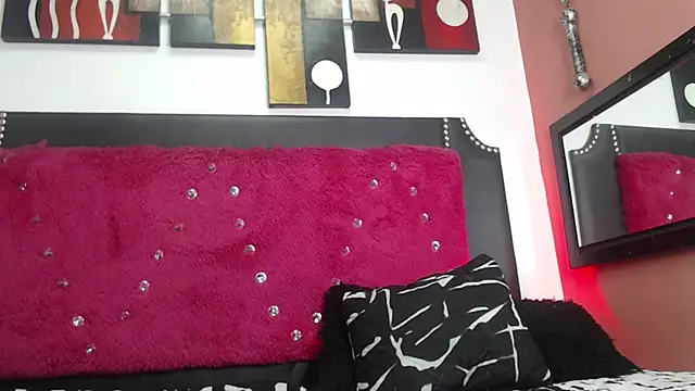 Engeelll online show from November 10, 2025, 8:03 pm